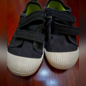 Kids Cat And Jack Black Canvas Shoes Size 9